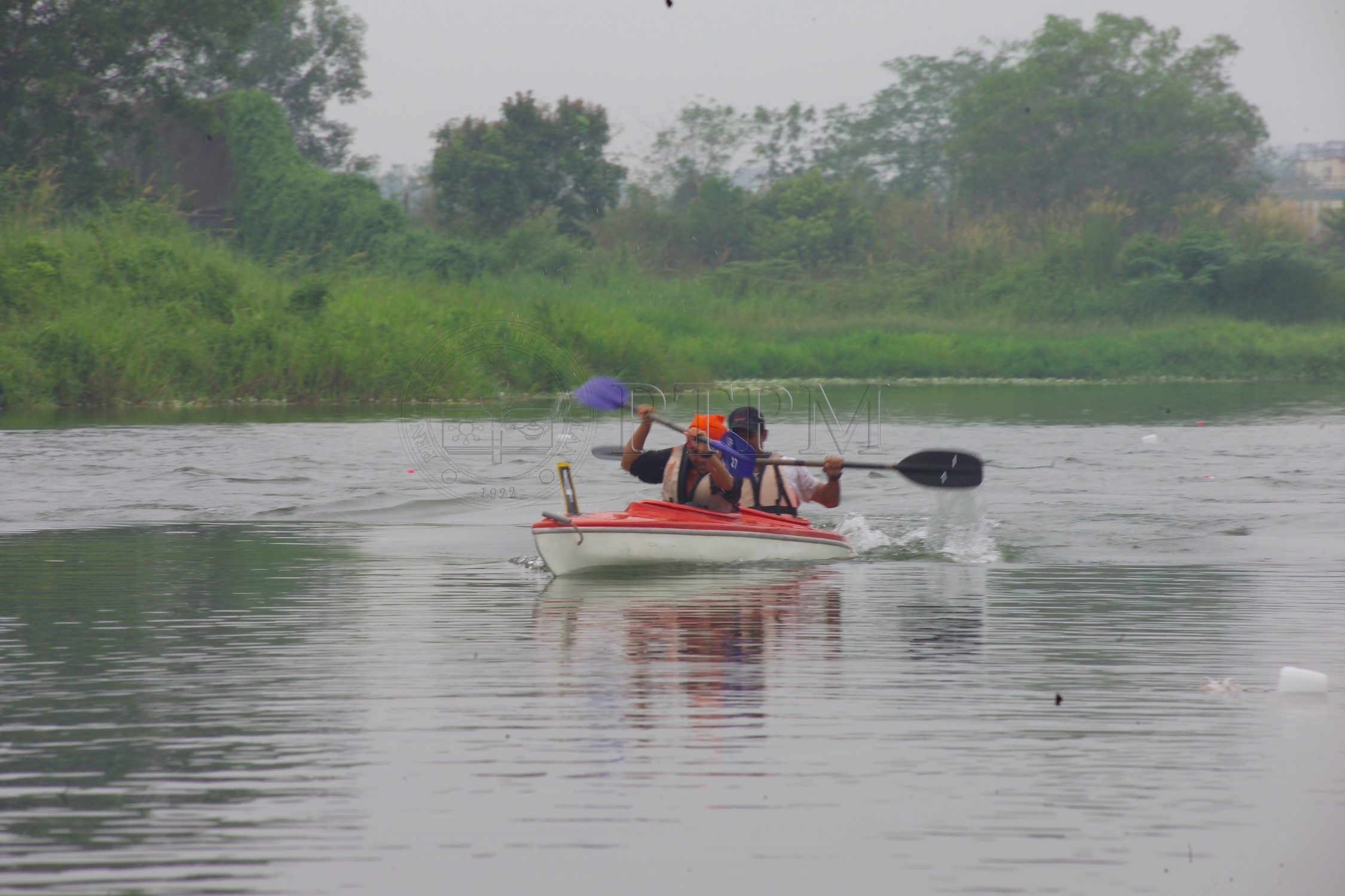 PTPM 05 13 kayak D8XZ8732